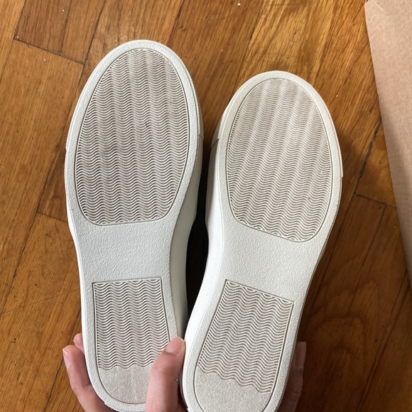 Steve Madden black slip on shoes nwt - Picture 4 of 11